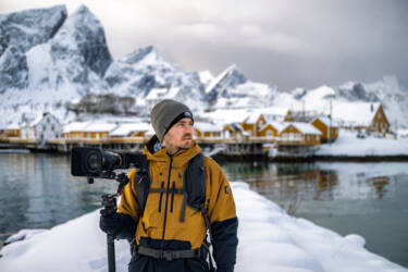 Nikon magazine - ZR tried and tested